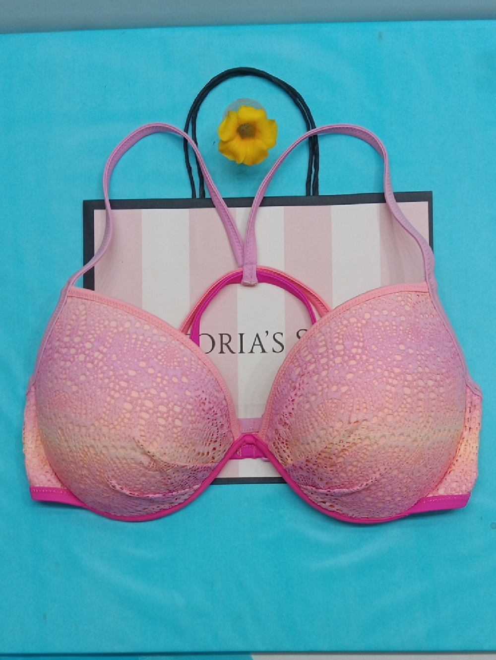 Victoria's Secret Pink Ombre Lace Push-Up Bra with Coral Trim Size36DD